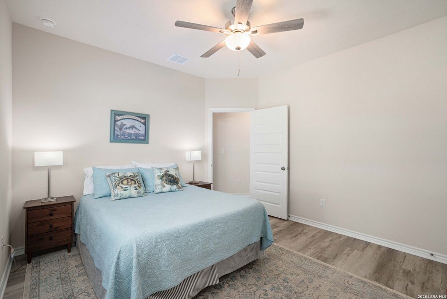 Furnished interior view inside a new home in , Bandera (Image 27).