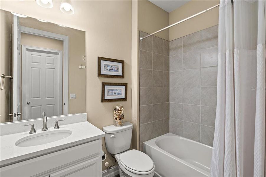 Furnished interior view inside a new home in , Venice (Image 11).