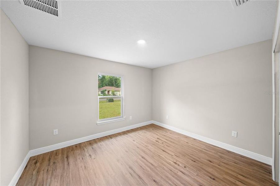 Spacious, unfurnished interior of a new home in , Ocala (Image 37).