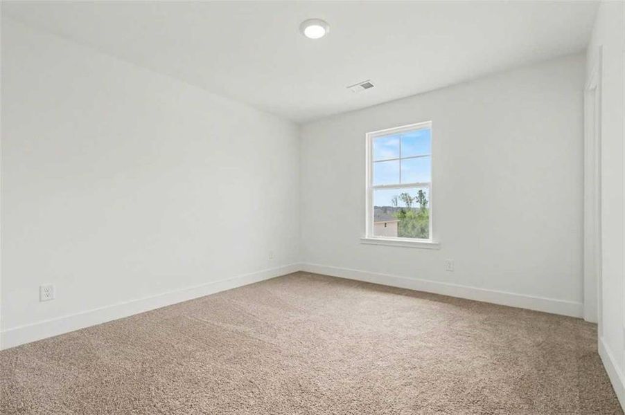 Spacious, unfurnished interior of a new home in Thunder Ridge, Dawsonville (Image 16).
