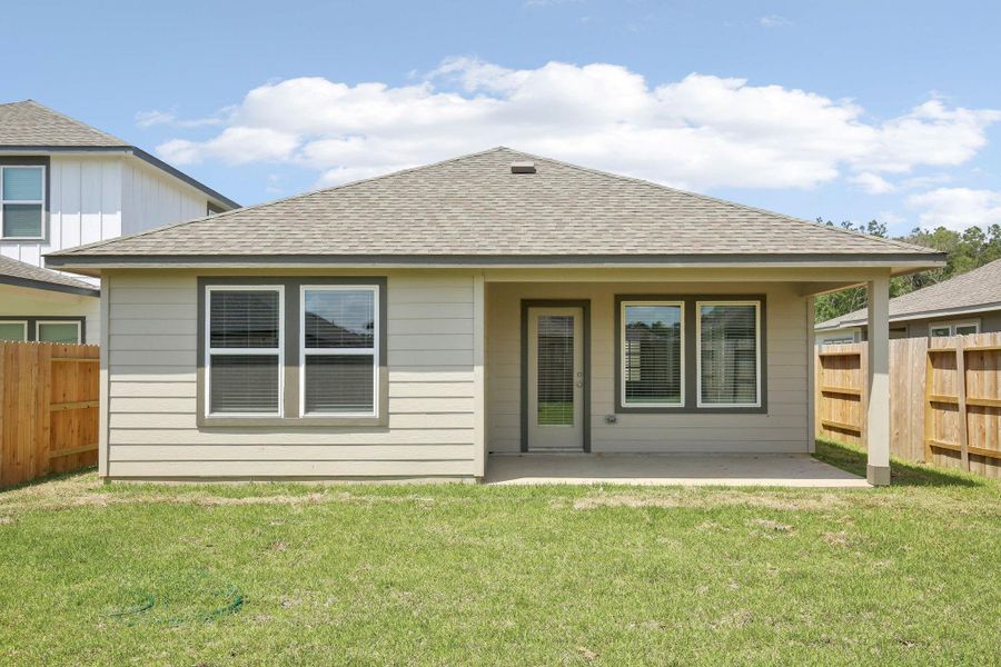 Photo is not of the actual home, but is an inspirational photo of builder’s model home and may depict options, furnishings, and/or decorator features that are not included Photo is not of the actual home, but is an inspirational photo of builder’s model home and may depict options, furnishings, and/or decorator features that are not included