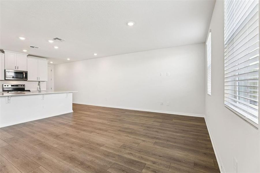 Spacious, unfurnished interior of a new home in The Meadow at Crossprairie Bungalows, St. Cloud (Image 55).