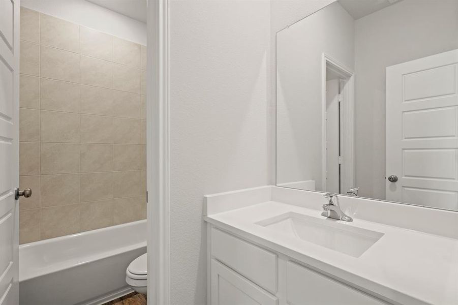 Furnished interior view inside a new home in Rocky Creek Crossing, Fort Worth (Image 16).