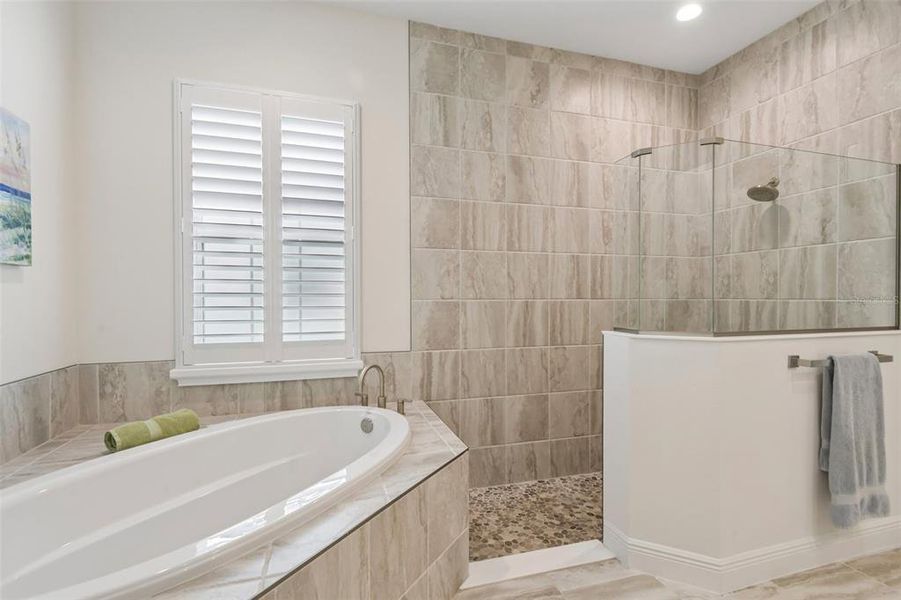 Furnished interior view inside a new home in Hawkstone, Lithia (Image 39).