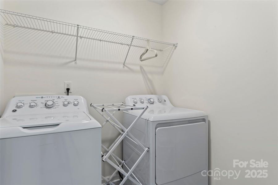 Close-up of interior finishes inside a home in Harper's Run, Matthews (Image 22).