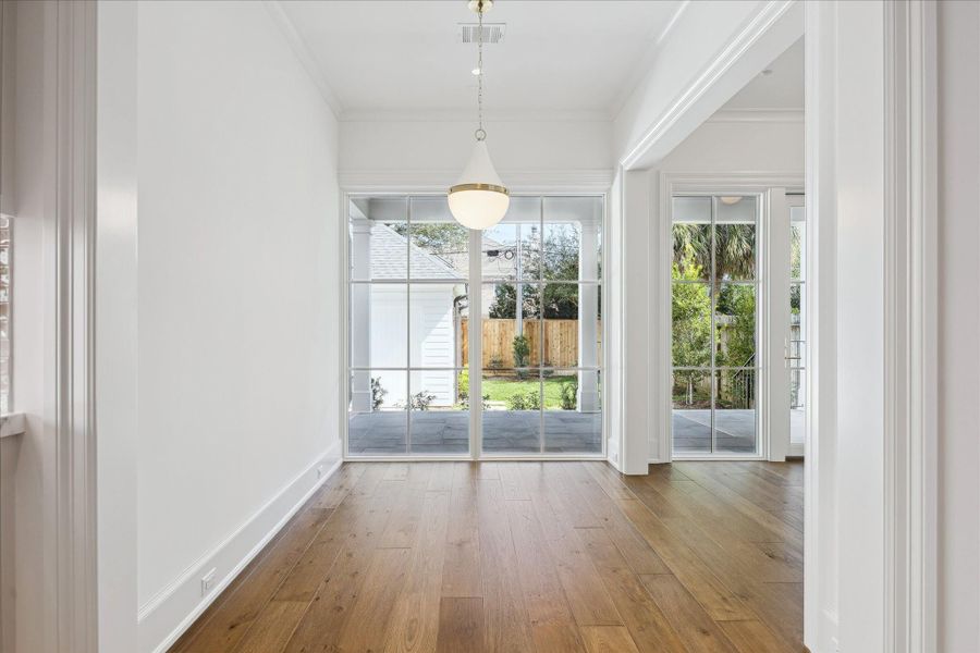 Breakfast area off the kitchen. Breakfast area off the kitchen.