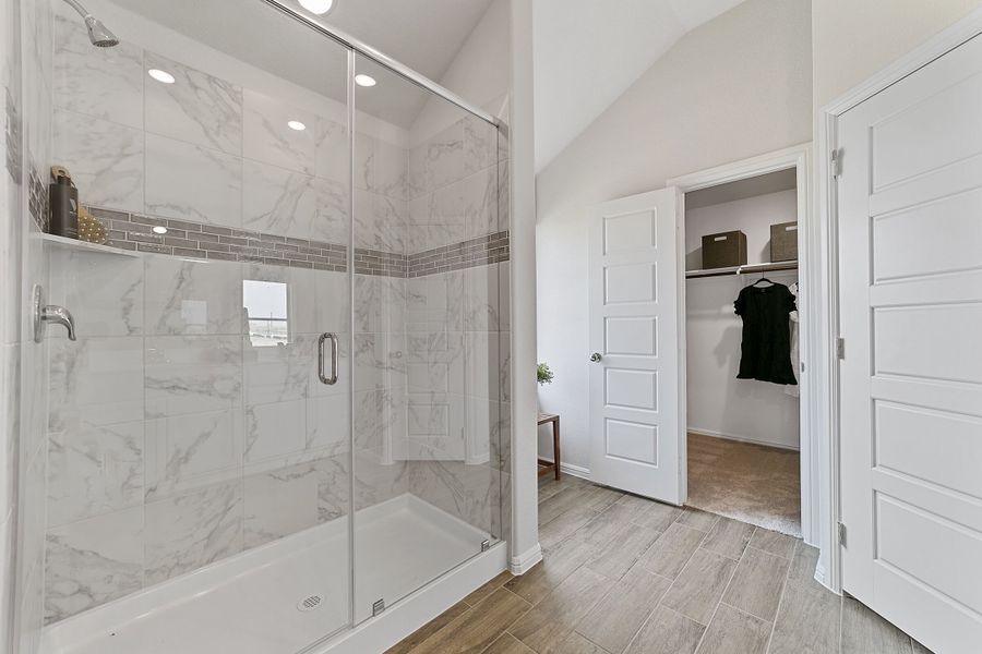 Owner's Bathroom Owner's Bathroom
