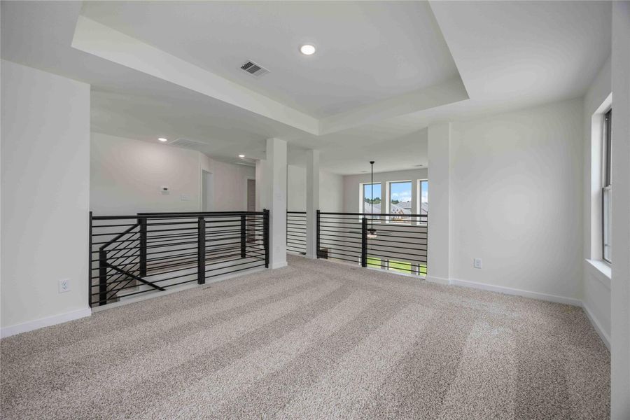 Spacious, unfurnished interior of a new home in Lexington Heights, Willis (Image 18).
