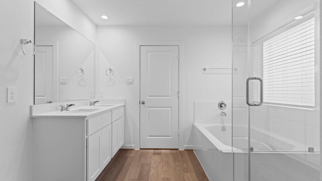 Representative furnished interior of a home built from the GARLAND by D.R. Horton in Grand Cay Harbour, Texas City (Image 13). Representative furnished interior of a home built from the GARLAND by D.R. Horton in Grand Cay Harbour, Texas City (Image 13).