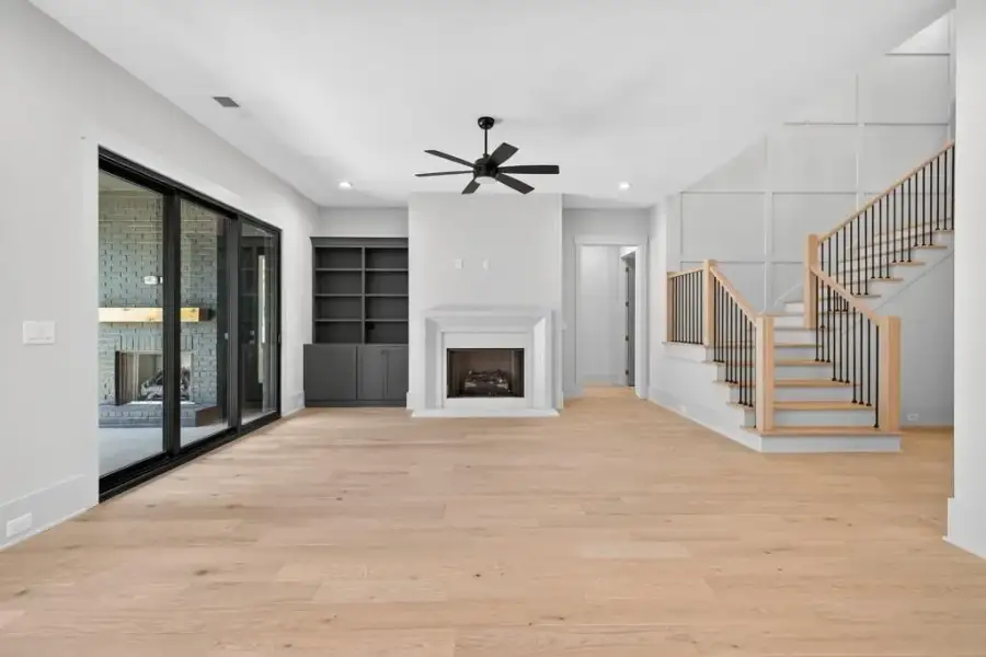Spacious, unfurnished interior of a new home in The Manors, Jefferson (Image 20).