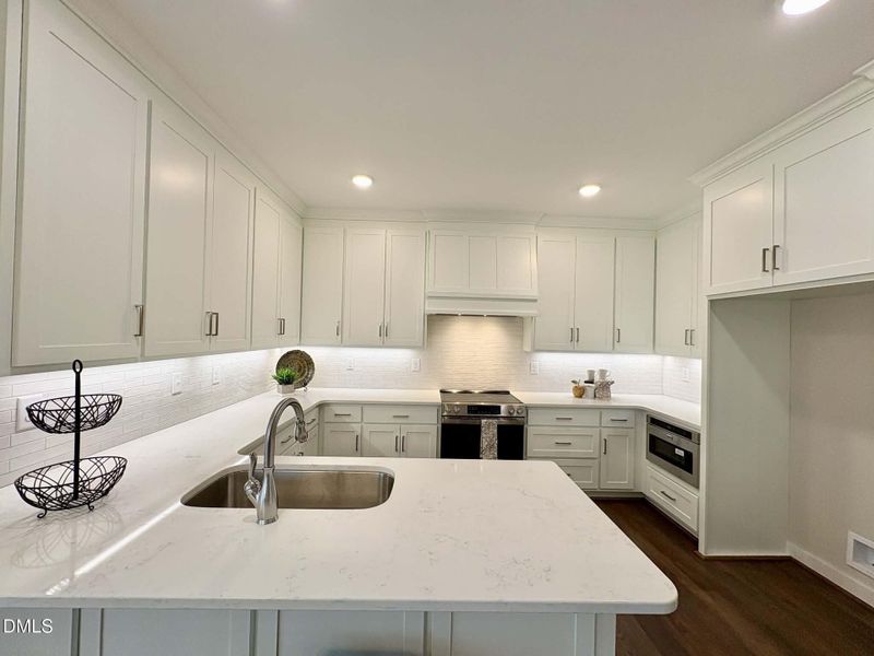 95efa5e3-c9b2-4442-93ff-3e72f9aa707e