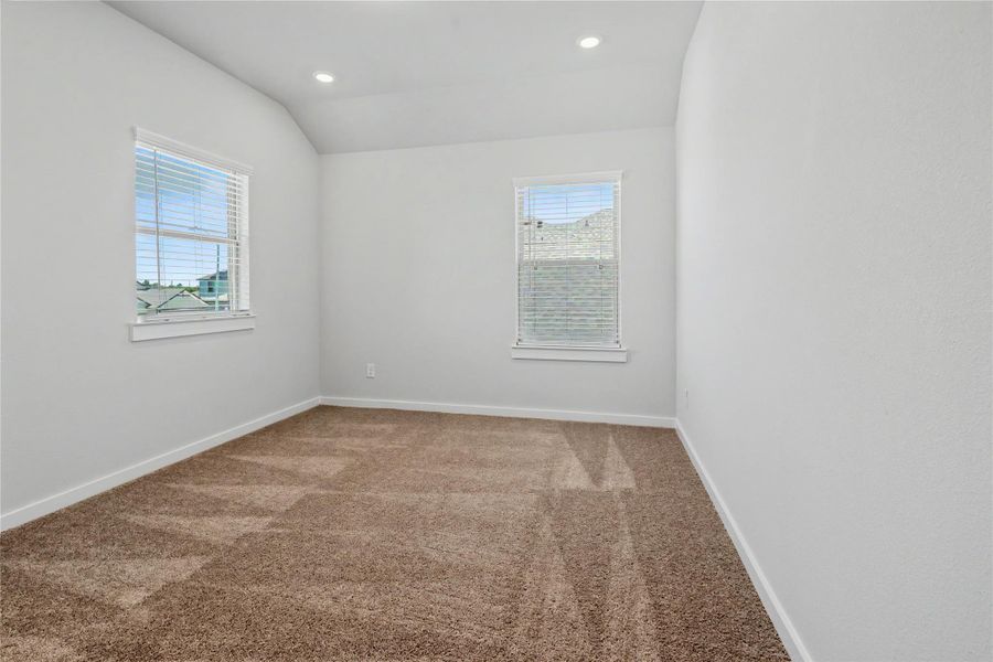 Spacious, unfurnished interior of a new home in Glendale Lakes, Arcola (Image 37). Spacious, unfurnished interior of a new home in Glendale Lakes, Arcola (Image 37).
