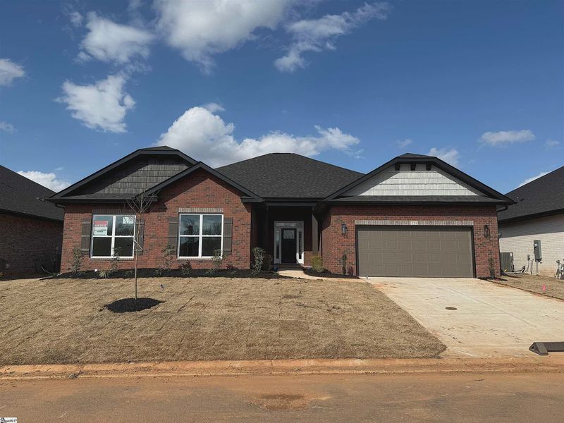 Image 17 of a home in Hidden Lake Estates.
