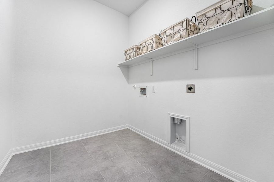 Spacious, unfurnished interior of a new home in Nolina, Georgetown (Image 19).