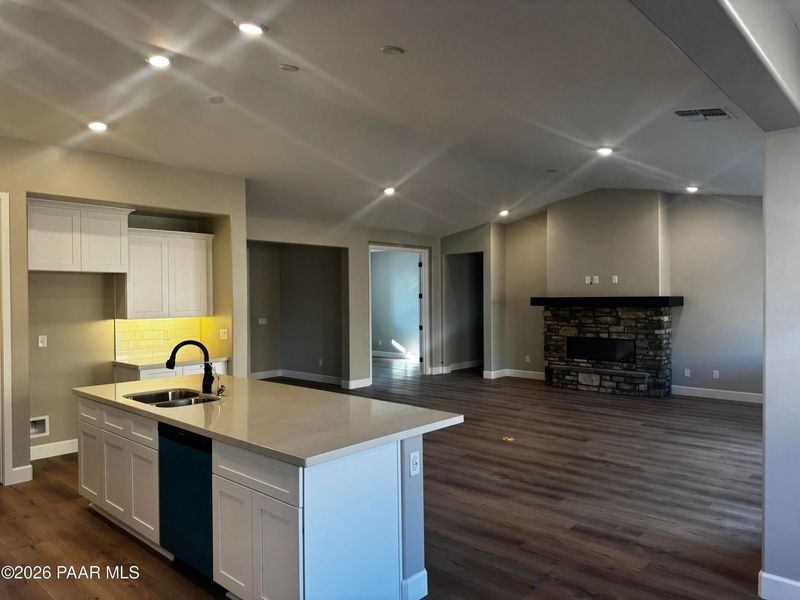 Furnished interior view inside a new home in Morningstar, Prescott Valley (Image 4).