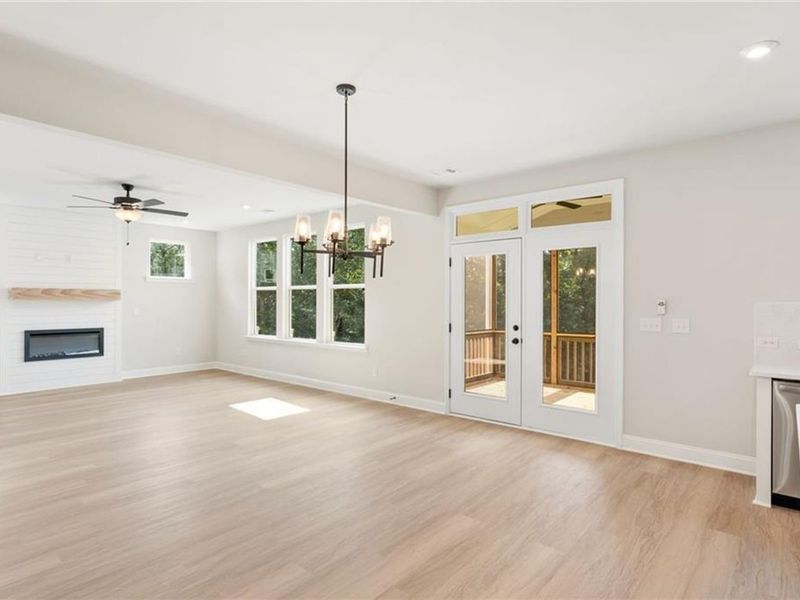 Spacious, unfurnished interior of a new home in Melody Lakeside Estates, Buford (Image 12).