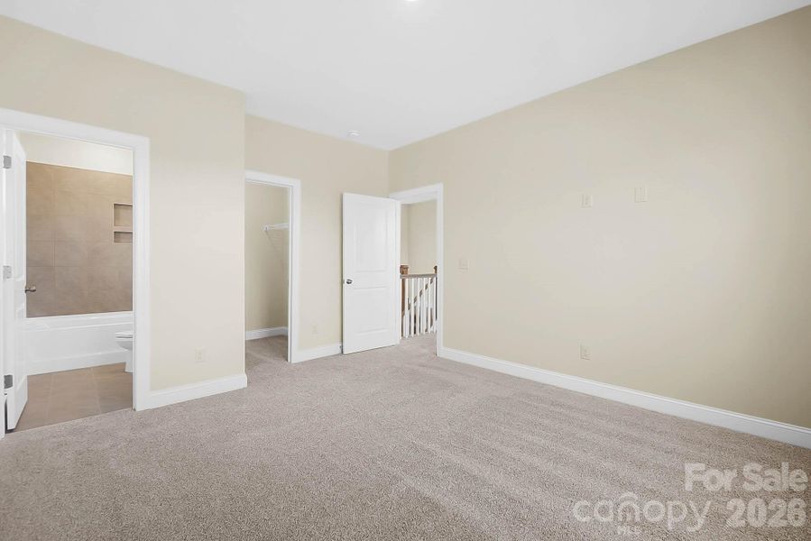 Spacious, unfurnished interior of a new home in Lancaster Hwy, Waxhaw (Image 38).