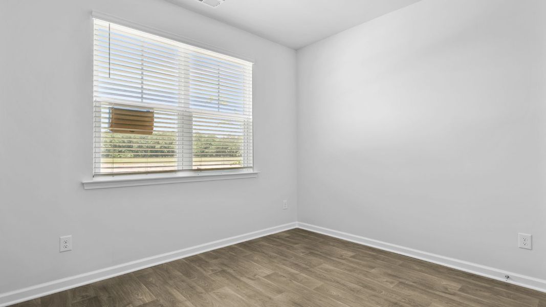 Representative unfurnished interior of a home built from the ARIA by D.R. Horton in The Ranch, Holly Hill (Image 10).