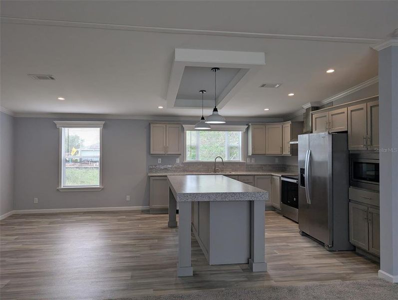 Spacious, unfurnished interior of a new home in , Hudson (Image 21).