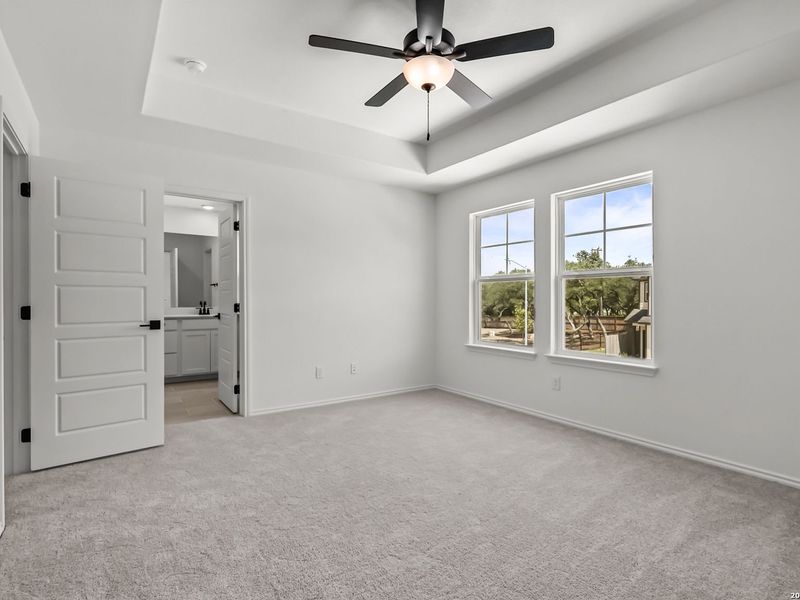 Spacious, unfurnished interior of a new home in Meadows at Oak Creek, San Antonio (Image 27).