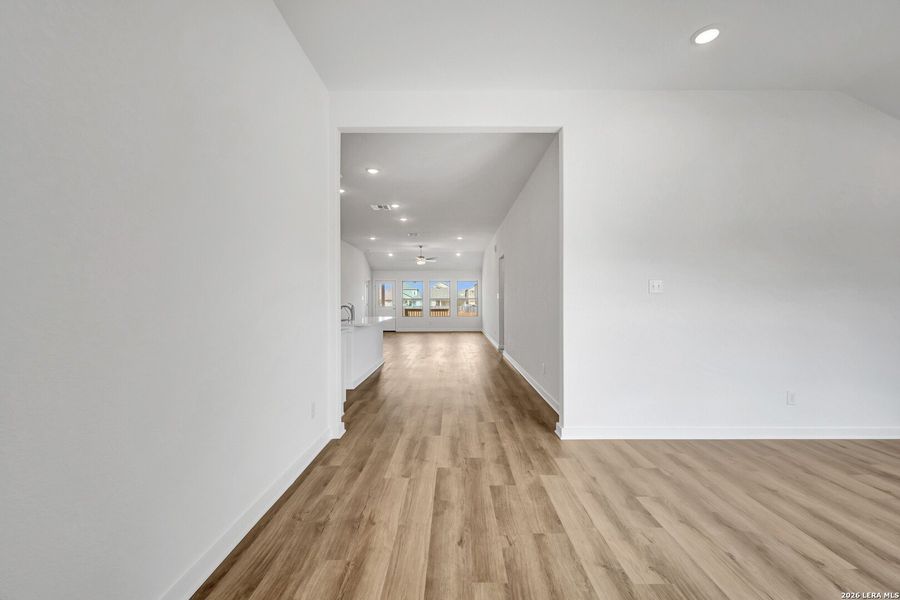 Spacious, unfurnished interior of a new home in Winding Brook, San Antonio (Image 40). Spacious, unfurnished interior of a new home in Winding Brook, San Antonio (Image 40).