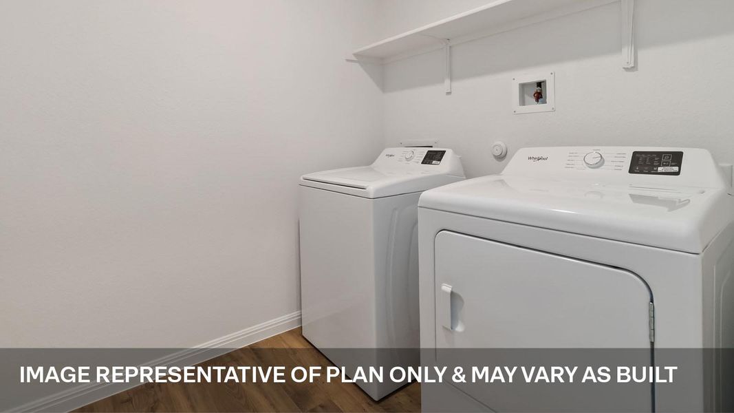 Representative interior finishes for a home built from the The Irvine by D.R. Horton in Monarch Ranch, Manor (Image 10).