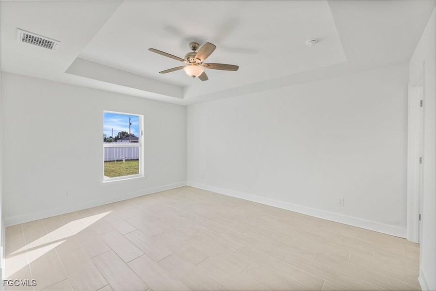 Spacious, unfurnished interior of a new home in Cape Coral, Cape Coral (Image 16). Spacious, unfurnished interior of a new home in Cape Coral, Cape Coral (Image 16).