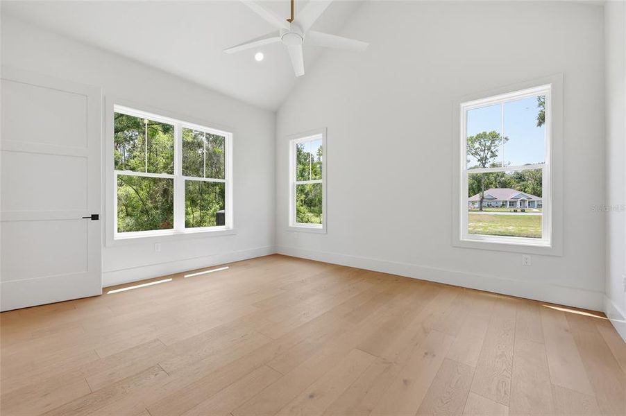 Spacious, unfurnished interior of a new home in , Newberry (Image 31).