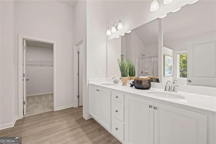 Furnished interior view inside a new home in Whisper Creek, Atlanta (Image 15).