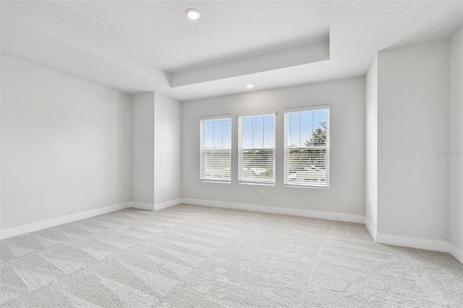 Spacious, unfurnished interior of a new home in Apex at Seminole Heights, Tampa (Image 21).