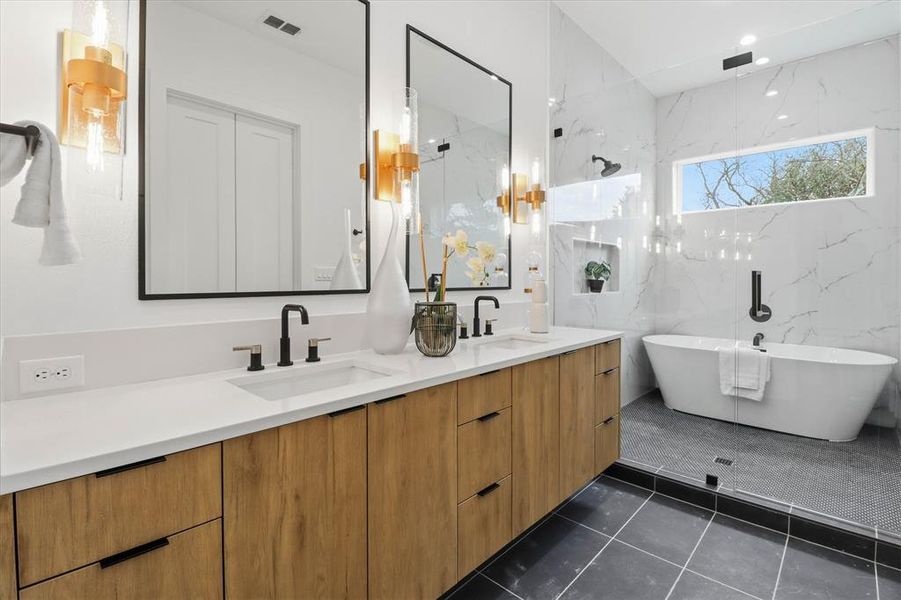 Furnished interior view inside a new home in , Dallas (Image 9).