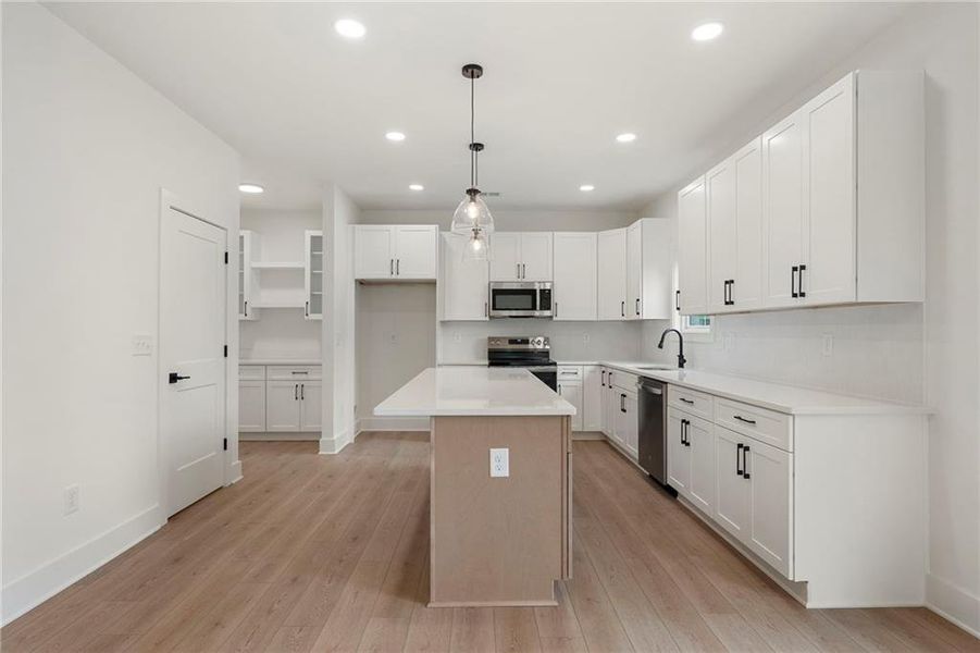 Furnished interior view inside a new home in , Hiram (Image 17).