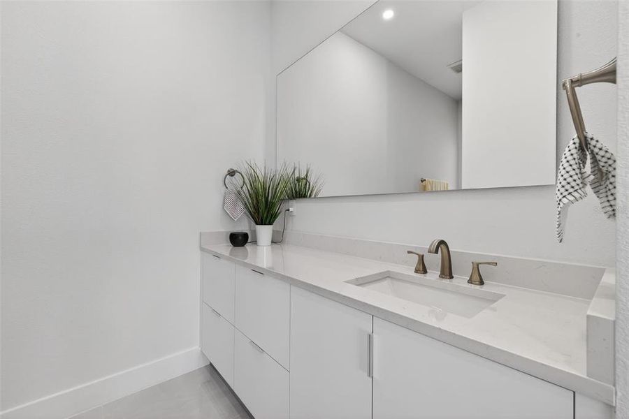 Furnished interior view inside a new home in , Cape Coral (Image 7).
