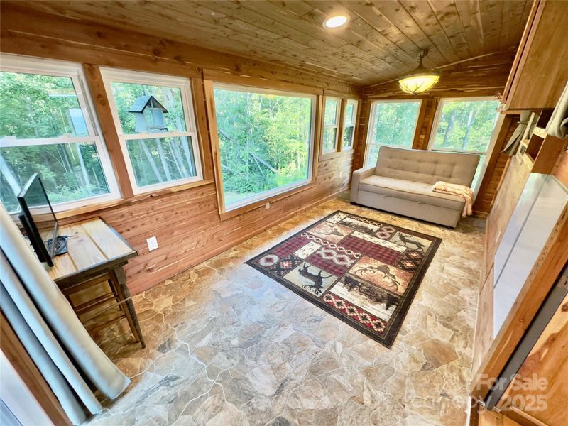 Image 34 of a home in .