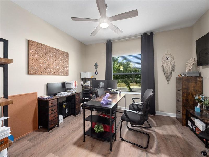 Furnished interior view inside a new home in , Davenport (Image 9).