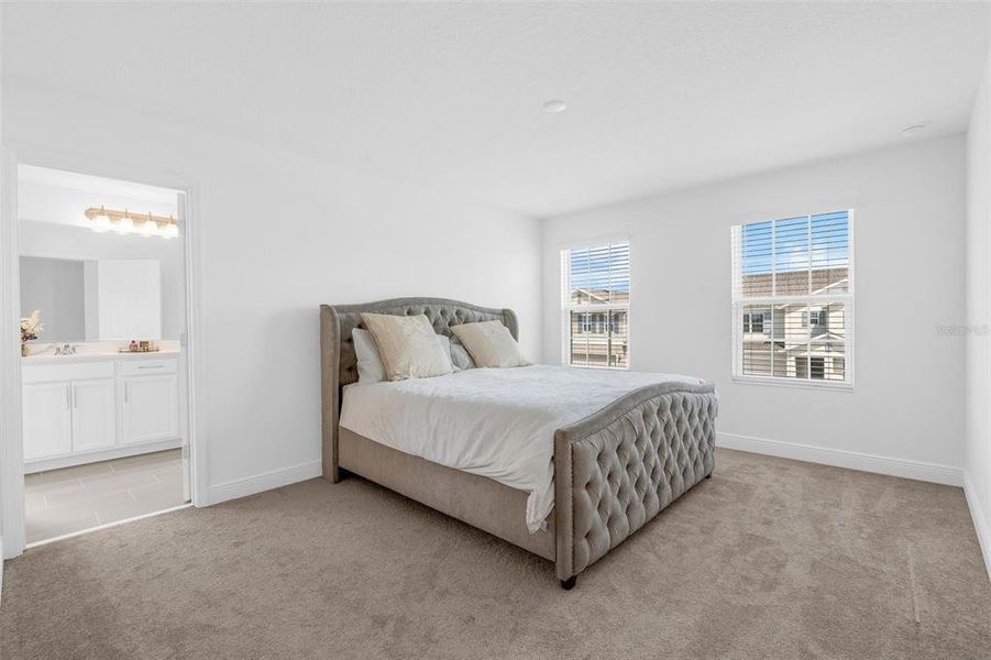 Furnished interior view inside a new home in Ridgeview, Clermont (Image 21).