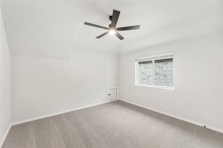 Spacious, unfurnished interior of a new home in Waterscape Classic 50s, Royse City (Image 28). Spacious, unfurnished interior of a new home in Waterscape Classic 50s, Royse City (Image 28).