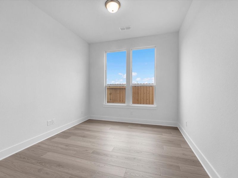 Spacious, unfurnished interior of a new home in Pecan Ridge, Fulshear (Image 23).