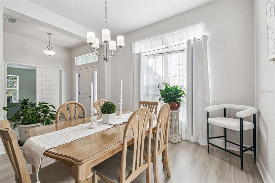 Furnished interior view inside a new home in Sugarmill Woods, Homosassa (Image 20).