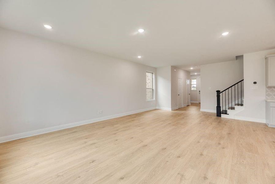 Spacious, unfurnished interior of a new home in Spiritas Ranch, Little Elm (Image 37).