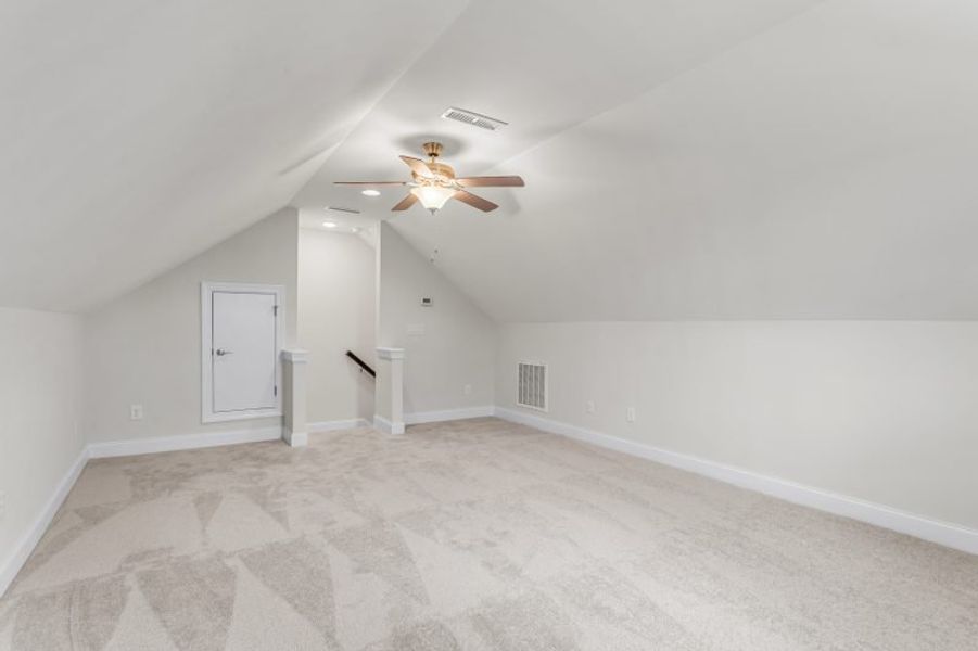 Representative unfurnished interior of a home built from the Ellington by Keystone Homes NC in Weybridge, Burlington (Image 66). Representative unfurnished interior of a home built from the Ellington by Keystone Homes NC in Weybridge, Burlington (Image 66).