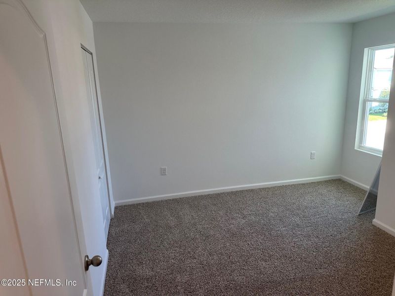 Spacious, unfurnished interior of a new home in Irongate Villas, Jacksonville (Image 22).