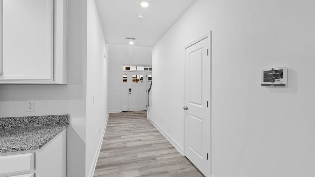 Representative unfurnished interior of a home built from the End Unit by D.R. Horton in Pearson Road Townhomes, Easley (Image 20).