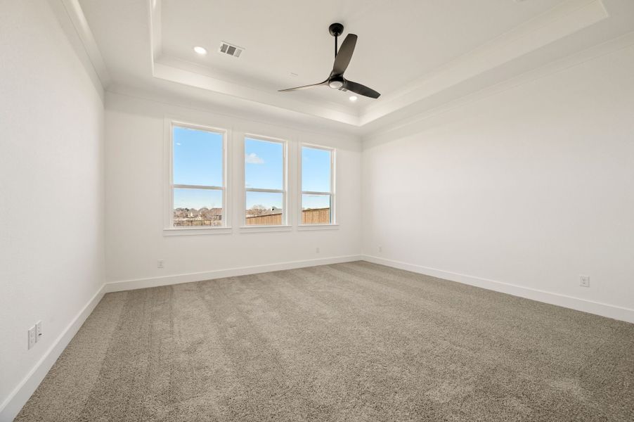 Spacious, unfurnished interior of a new home in NorthGlen, Haslet (Image 34).