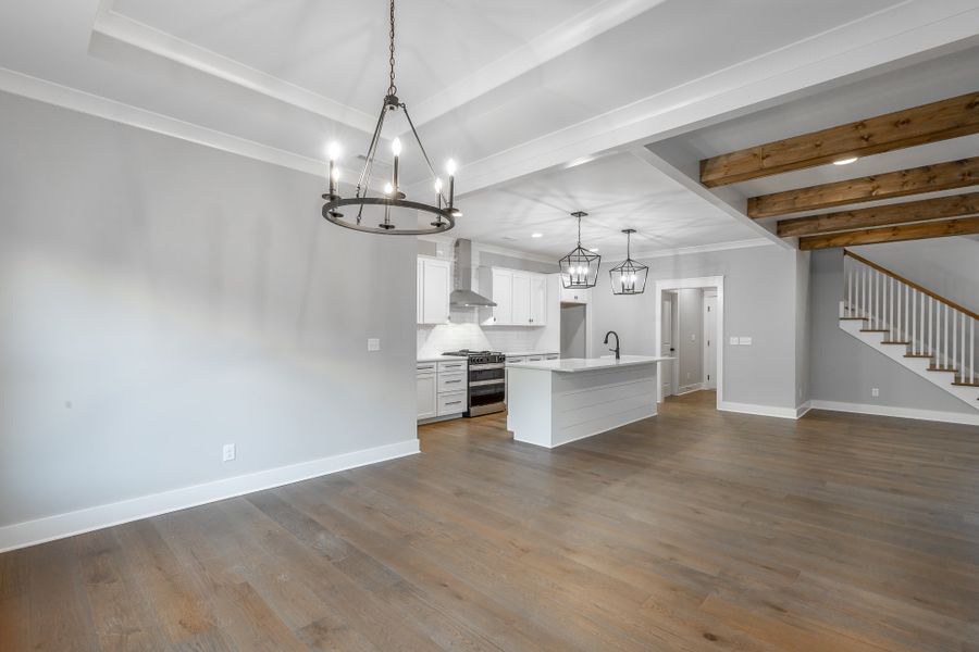 Spacious, unfurnished interior of a new home in Creekside, Cleveland (Image 54).