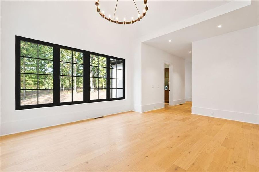 Spacious, unfurnished interior of a new home in , Alpharetta (Image 84).