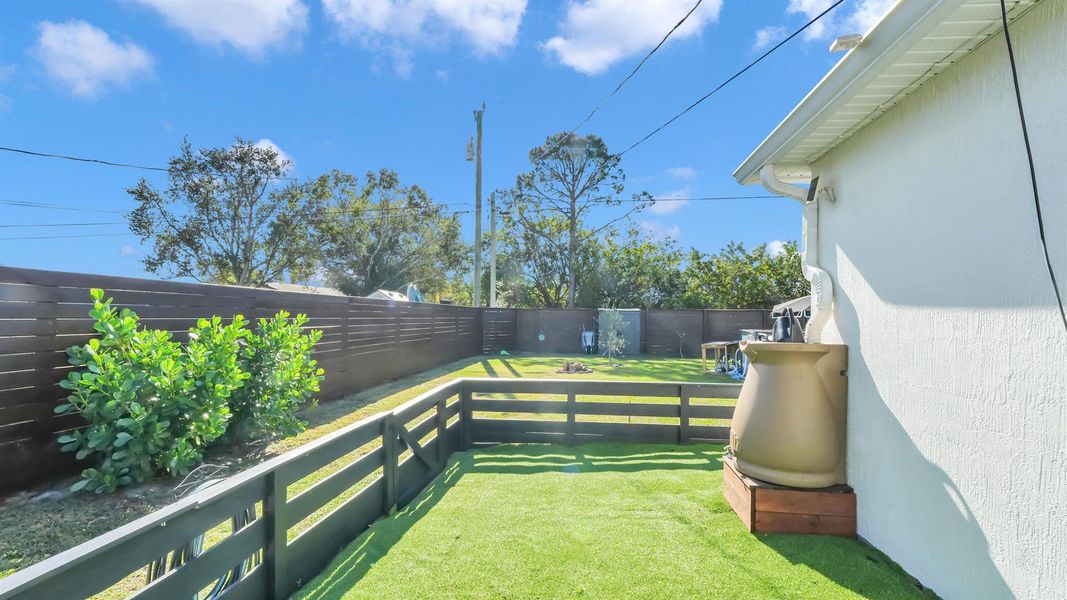Exterior details and patio area of a home in , Port St. Lucie (Image 28). Exterior details and patio area of a home in , Port St. Lucie (Image 28).