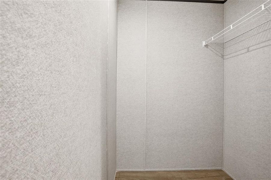 Spacious, unfurnished interior of a new home in , Ocala (Image 10).