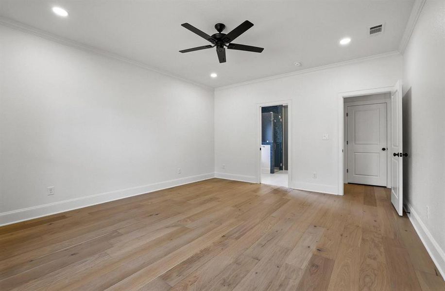 Spacious, unfurnished interior of a new home in , Athens (Image 22).