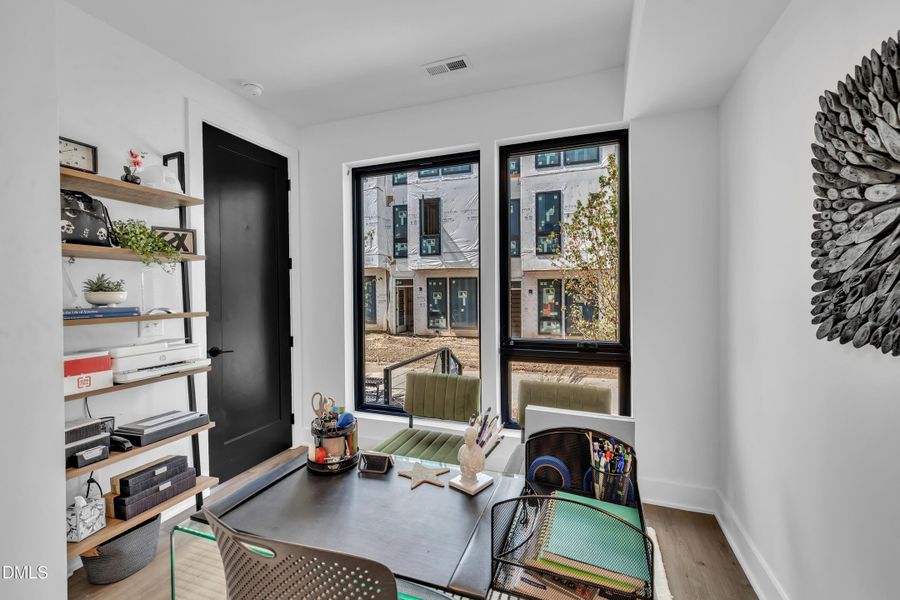 34-512 Gordon St 402-49